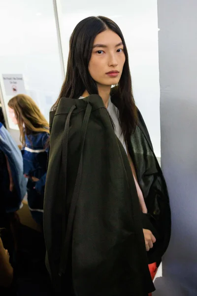 Look 7